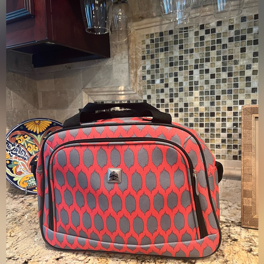 NEW NEVER USED Small Travel Bag - Laptop, Toiletries, etc